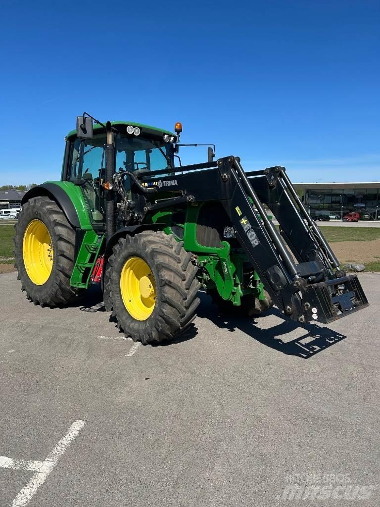 John Deere 7530 Tractors
