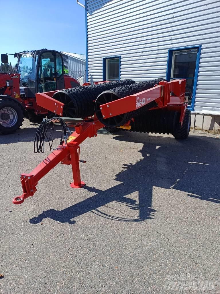 He-Va Tip-Roller 8.2 Farming rollers