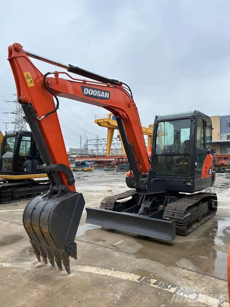 Doosan DX60-9 Mini excavators < 7t