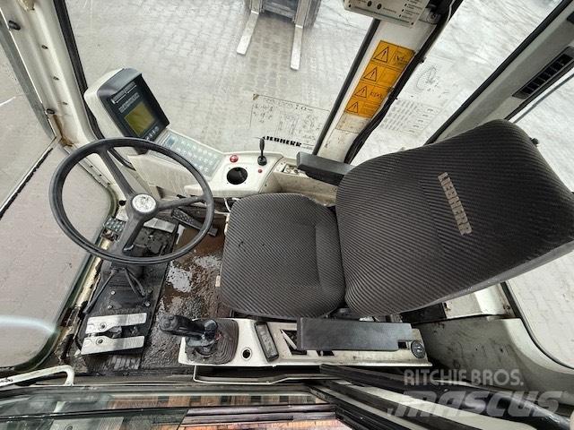 Liebherr A 924 B CAB Cabins and interior