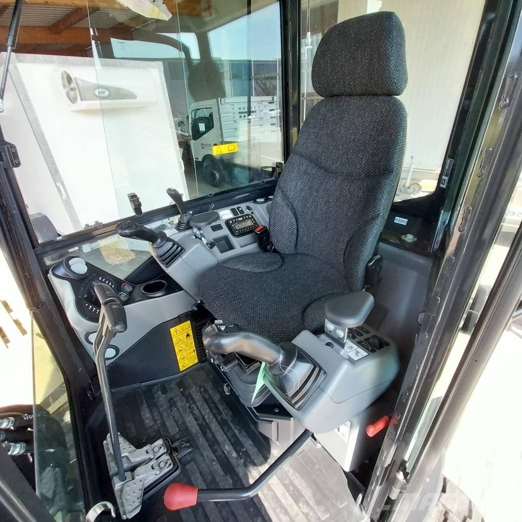 Bobcat E 27 Mini excavators < 7t