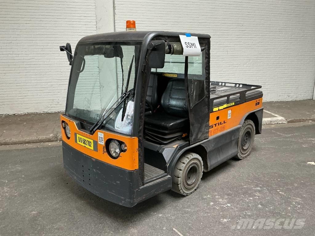 Still R 0725 Towing truck
