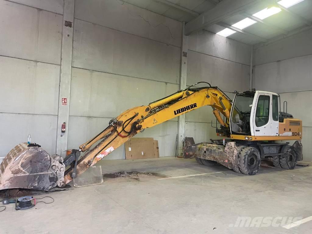 Liebherr A 904 C Wheeled excavators