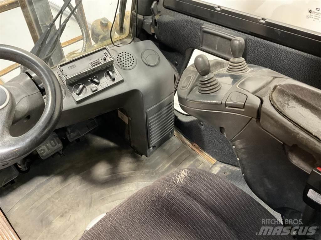 Linde H25D-02 Diesel trucks
