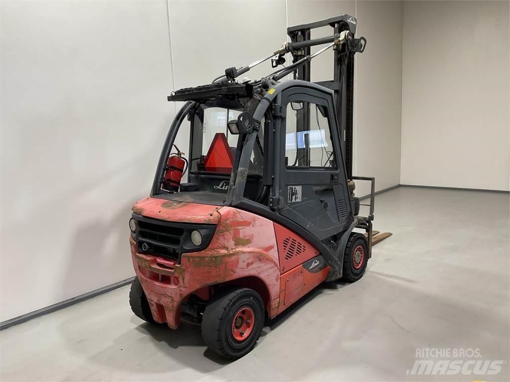 Linde H25D-02 Diesel trucks