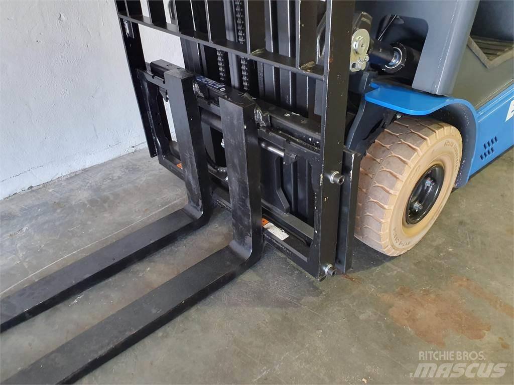  ECB16D Electric forklift trucks