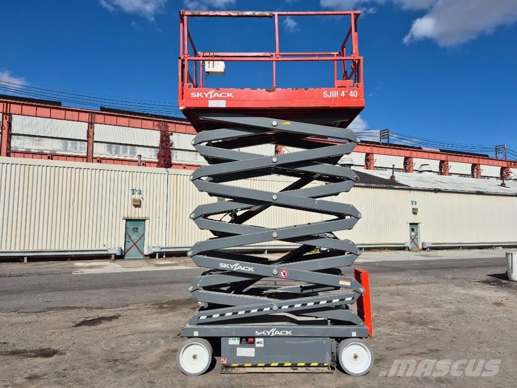 SkyJack SJ 4740 Scissor lifts