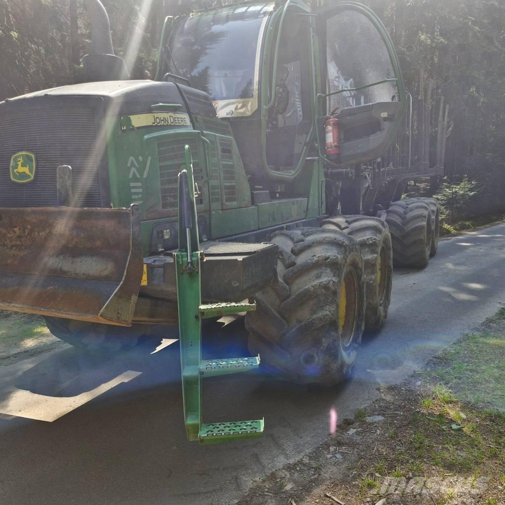 John Deere 1210 G Forwarders