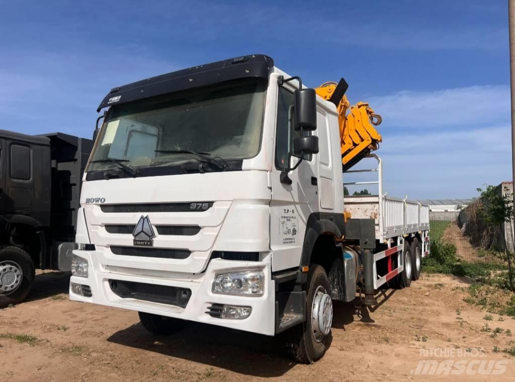 Howo 375 Hook lift trucks