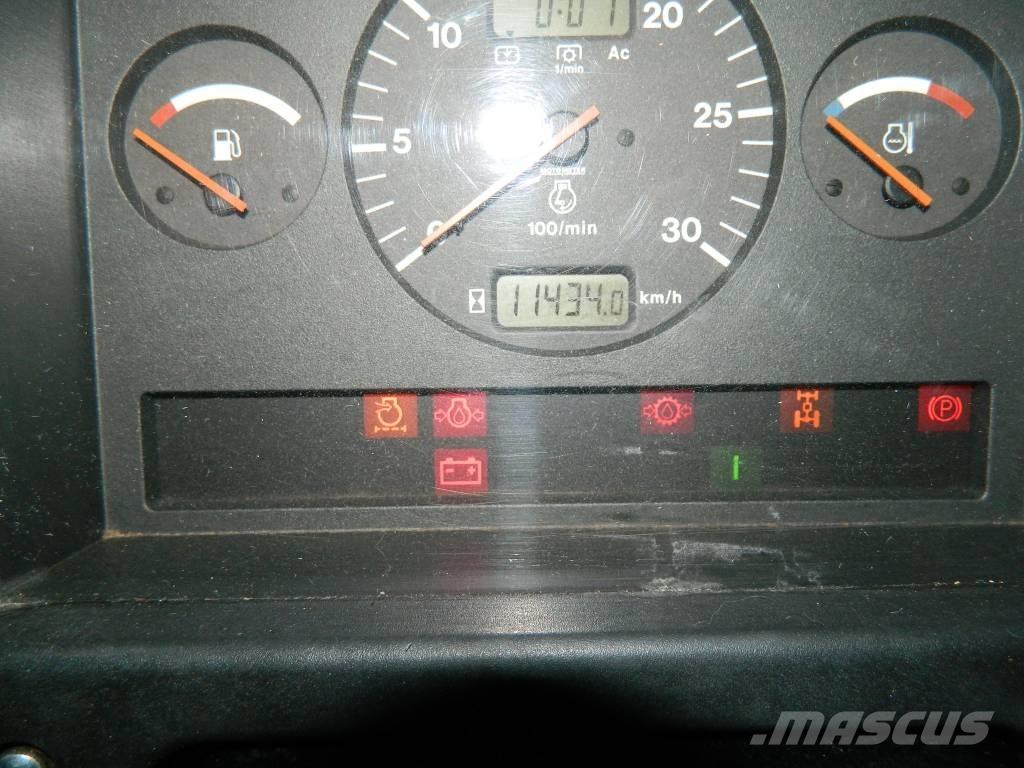 Valtra 8550 Tractors