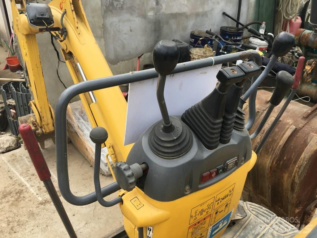 Komatsu PC 10 Mini excavators < 7t