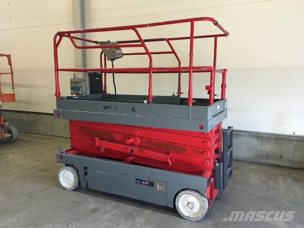 UpRight X32N Trailer mounted aerial platforms