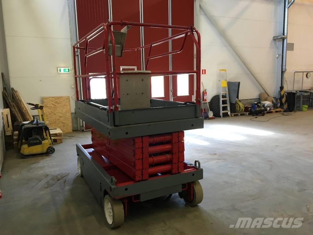 UpRight X32N Trailer mounted aerial platforms