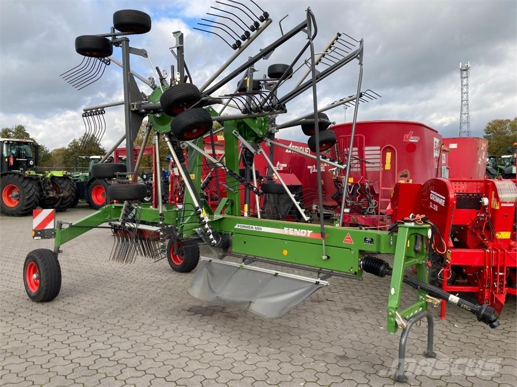 Fendt Former 880 Swathers