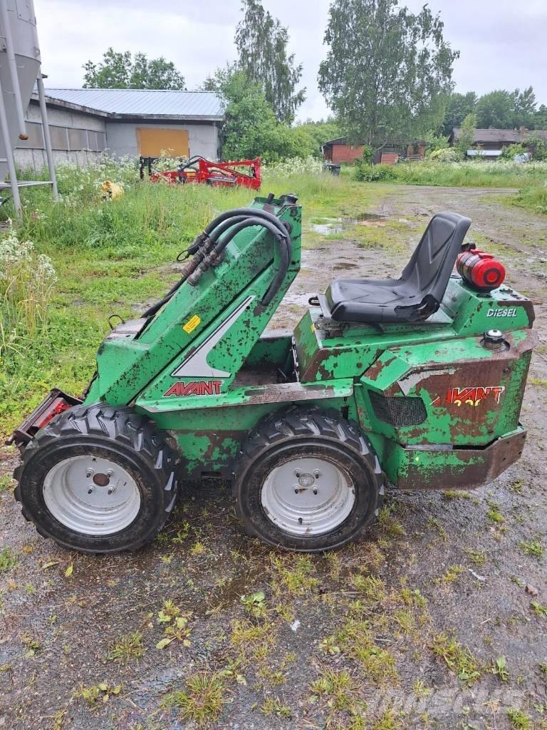 Avant 320+ Other farming machines