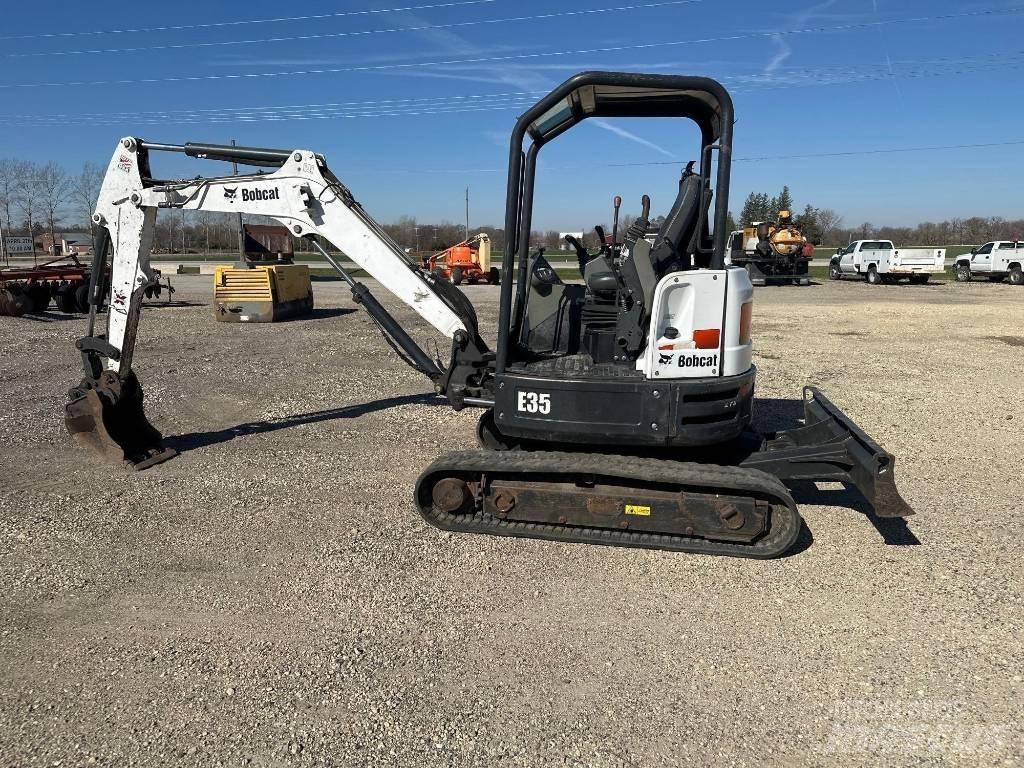 Bobcat E35 Mini excavators < 7t