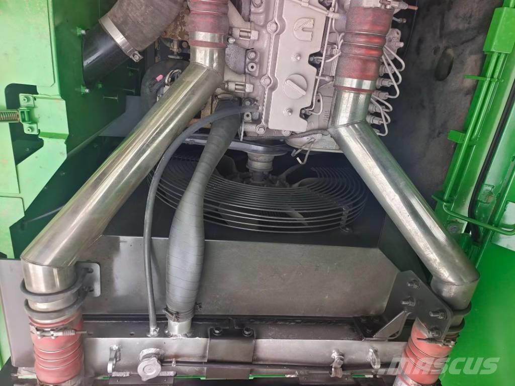 Hyundai 305 LC-9T Crawler excavators