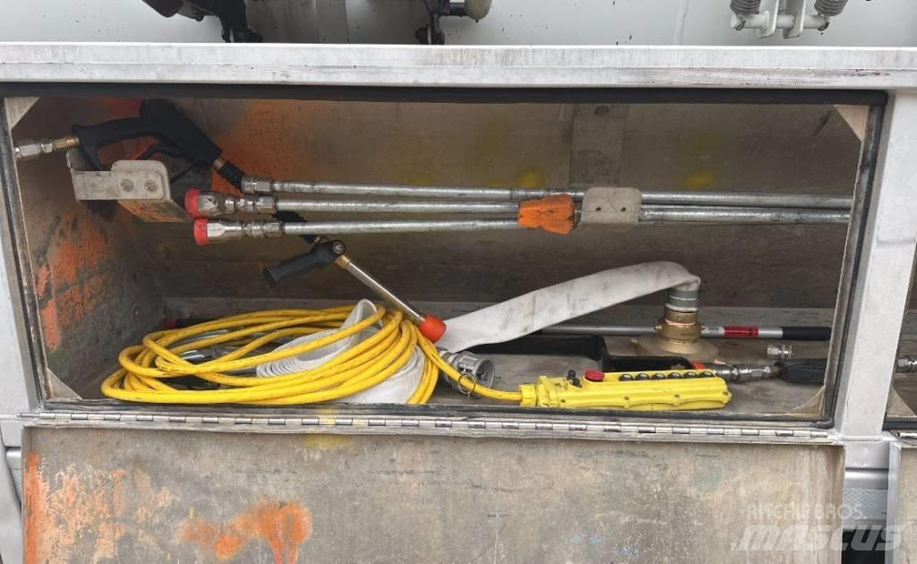 Vactor HXX PD Sewage disposal Trucks