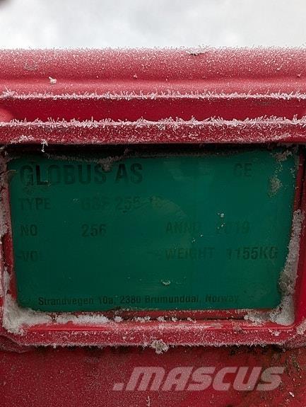  255-18 Snow throwers