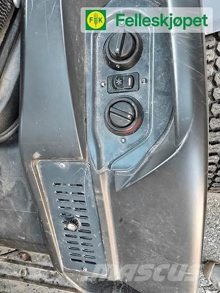 Avant 860 Other groundscare machines