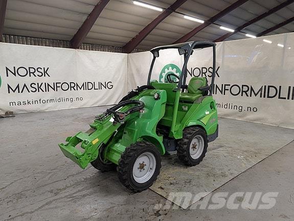 Avant R20 Tool carriers