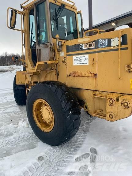 CAT IT28 Wheel loaders