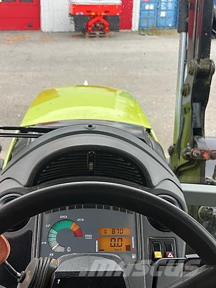 CLAAS Ares 697 Tractors