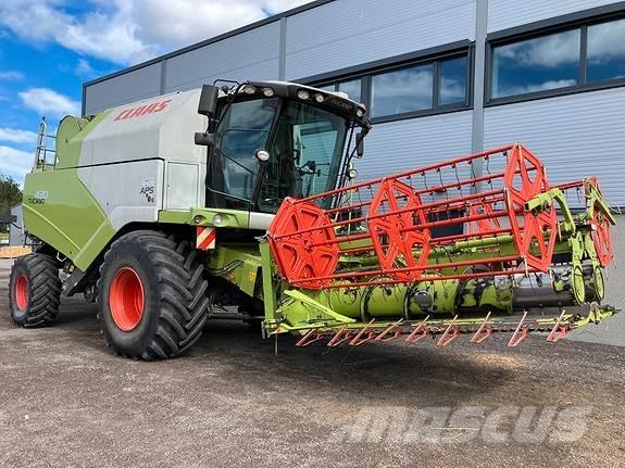 CLAAS Tucano 430 Combine harvesters
