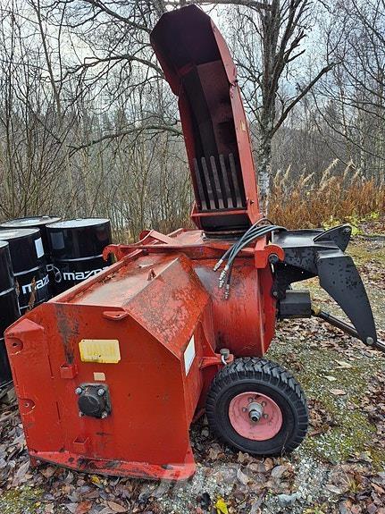 Dalen 2010 Snow throwers