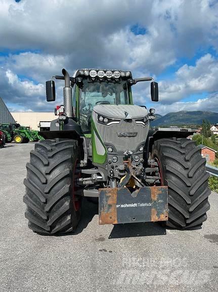Fendt 942 VARIO Tractors