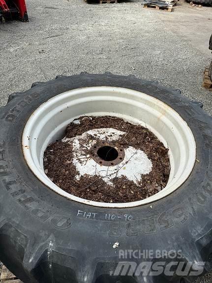 Fiat 110-90 Tyres, wheels and rims