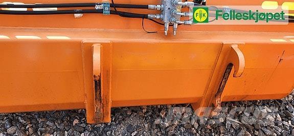 FMG SLK15 Other road and snow machines