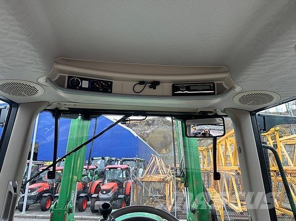 John Deere 6530 Tractors