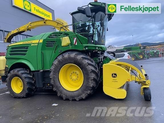 John Deere 8400 Windrowers