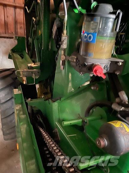 John Deere 960 Round balers