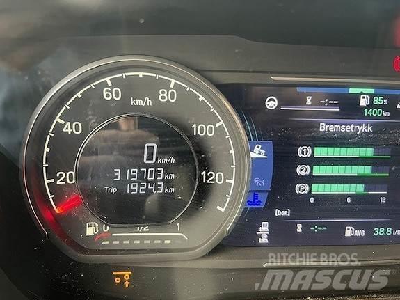 Scania R540 A6x2NB Truck Tractor Units