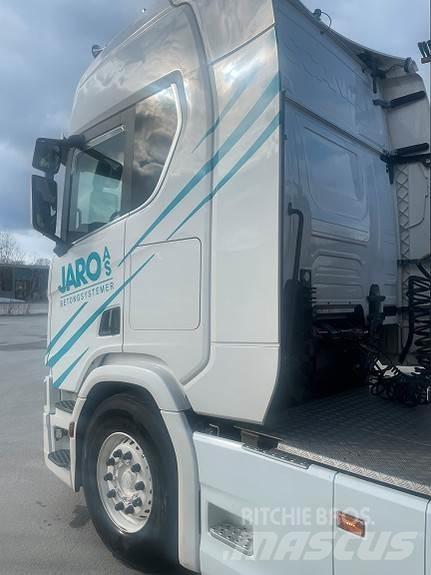 Scania R650 6X4 Truck Tractor Units
