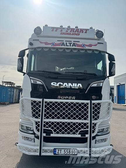 Scania S540 6X2 Truck Tractor Units