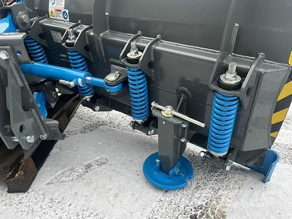 Snowek N360 Snow blades and plows