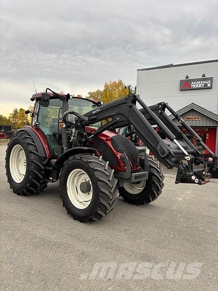 Valtra A134 Tractors
