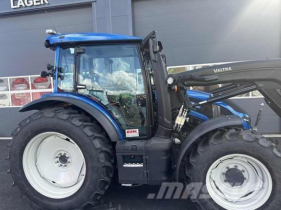 Valtra G135 Activ Tractors