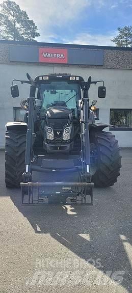 Valtra N163 Tractors