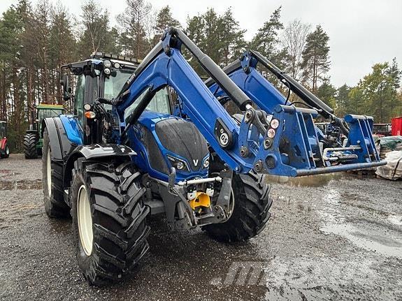 Valtra N174D Tractors