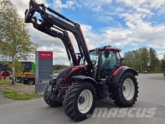Valtra N174V Tractors