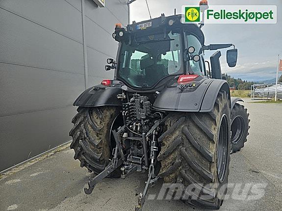 Valtra N175 Tractors