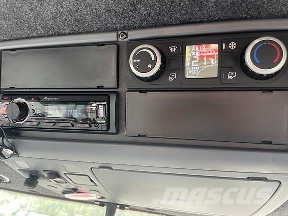 Valtra T235 Tractors