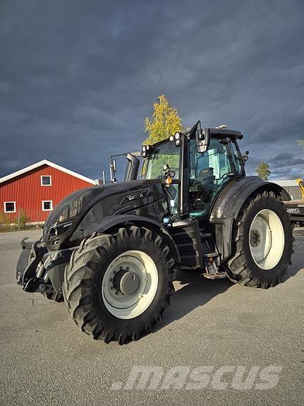 Valtra T254V Tractors