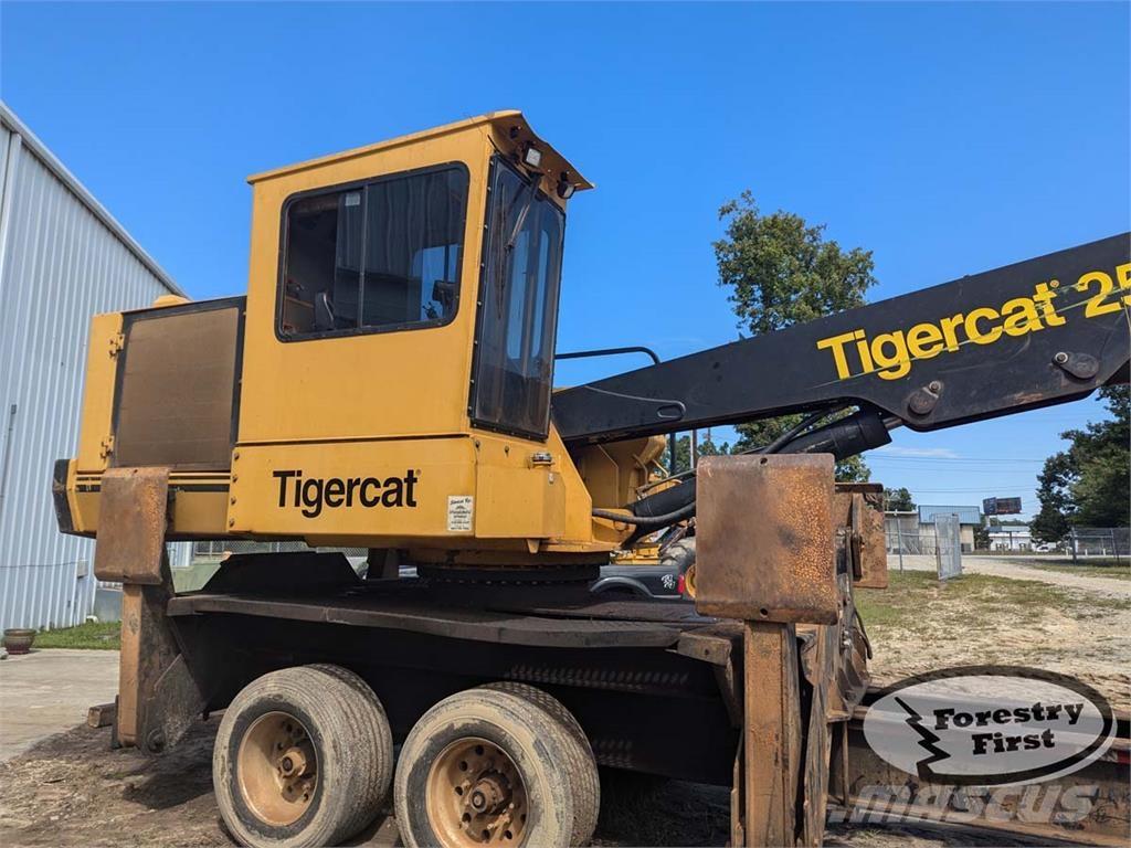Tigercat 250D Knuckleboom loaders