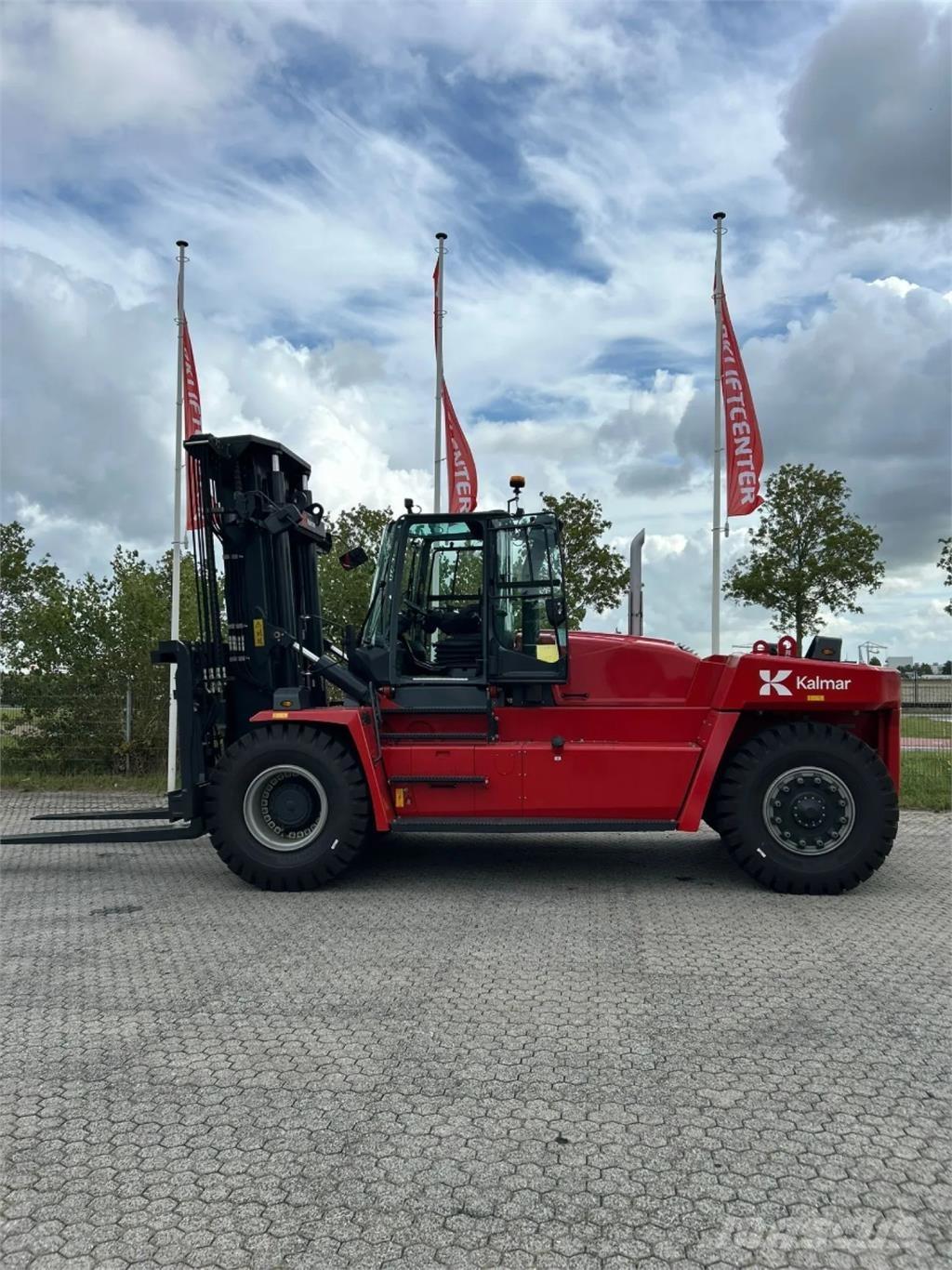 Kalmar DCG250-12 Diesel trucks