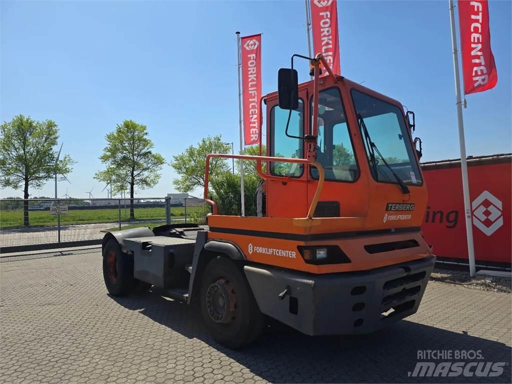 Terberg YT182 Terminal tractors